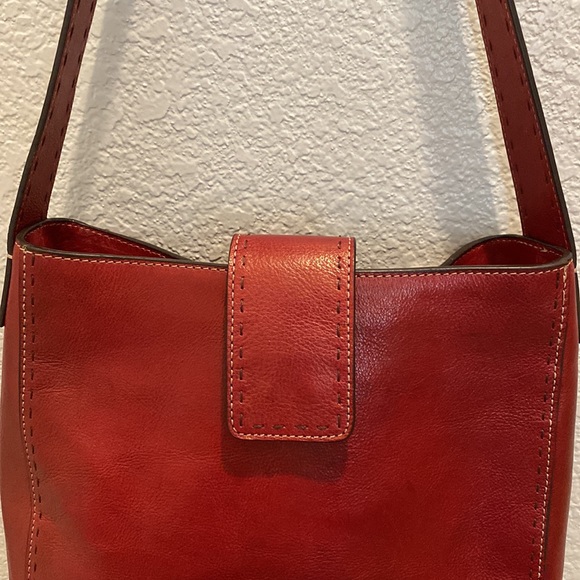 Fossil Red Leather Shoulder Bag - Picture 2 of 16